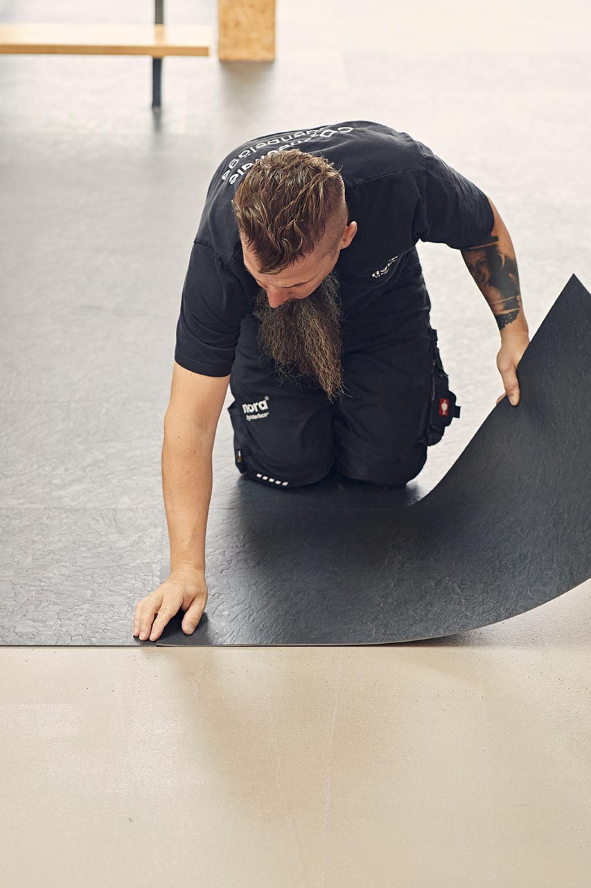 nora rubber Installation